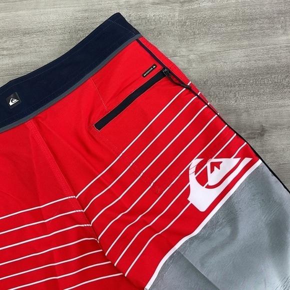 OUIKSILVER HIGHLINE 20 BOARDSHORTS - Picture 11 of 12